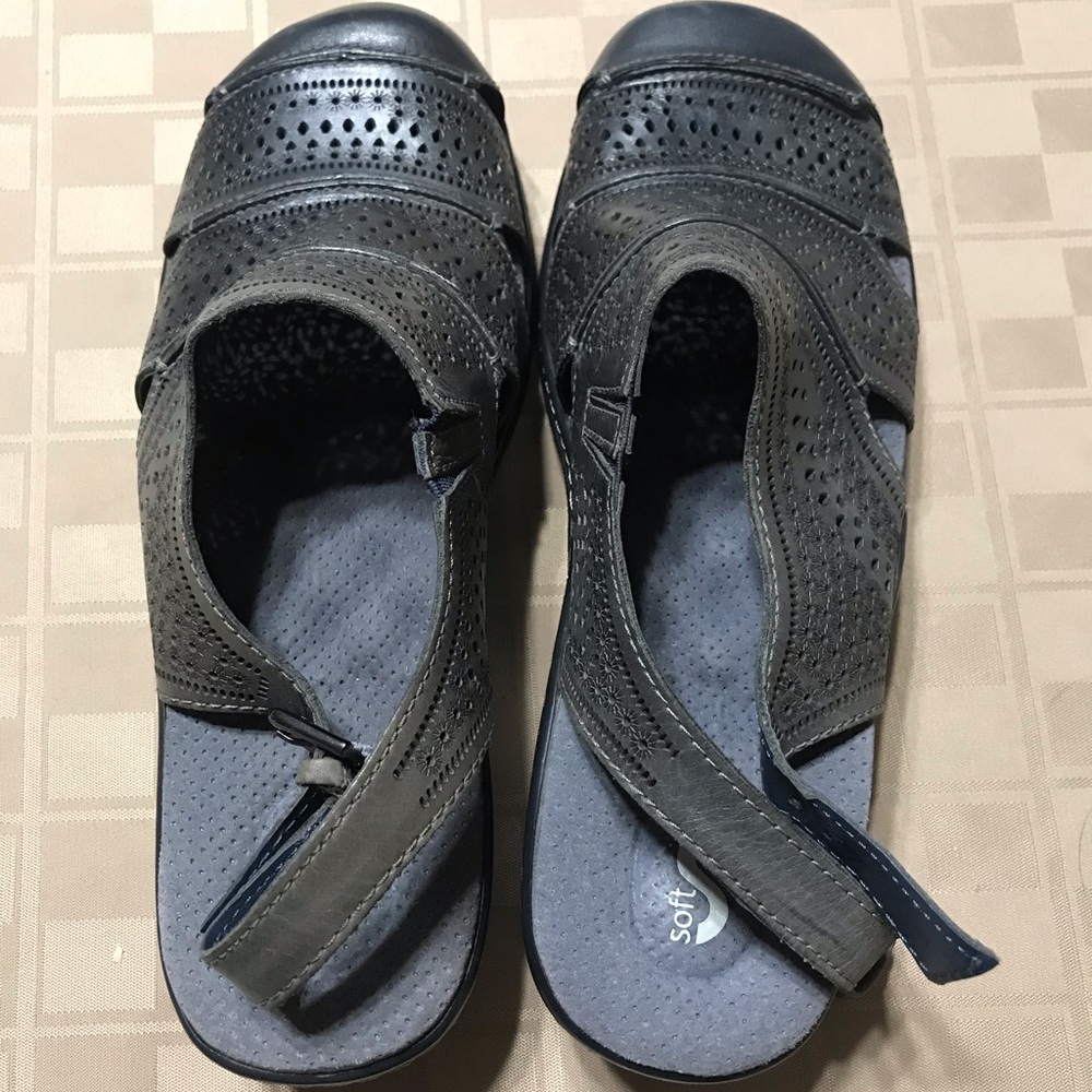 Soft walk Avalon Olive Green Sandals‎ S1220-400 EUC